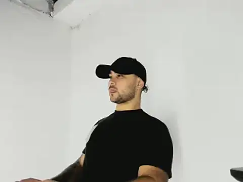 Sebas-hott online show from October 2025 10:22:01 PM