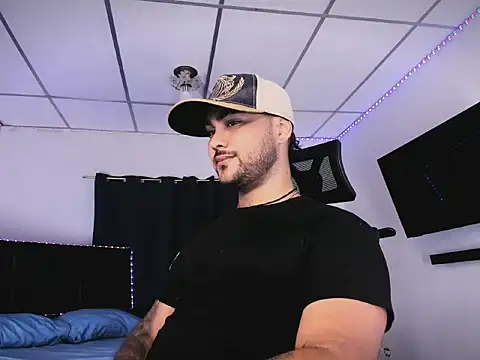 Snapshot of Sebas-hott chatting on January 2026 11:47:02 PM Sebas-hott online show from January 2026 11:47:02 PM