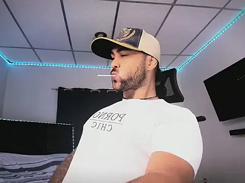 Snapshot of Sebas-hott chatting on February 2026 09:29:01 PM Sebas-hott online show from February 2026 09:29:01 PM