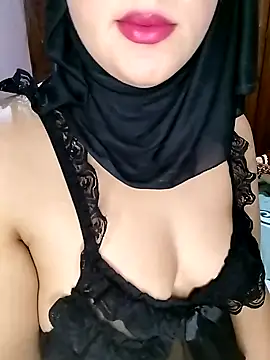 Snapshot of Rawya-34 chatting on December 2024 10:45:01 PM Rawya-34 online show from December 2024 10:45:01 PM