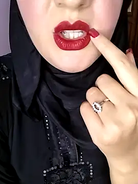 Snapshot of Rawya-34 chatting on December 2024 10:14:02 PM Rawya-34 online show from December 2024 10:14:02 PM