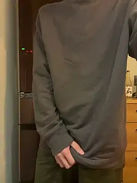 saku chan live online show from March 2026 04:46:01 PM