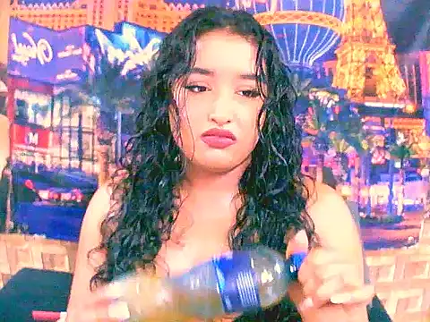 Snapshot of IndianAngel4u chatting on September 2025 05:31:01 AM IndianAngel4u online show from September 2025 05:31:01 AM