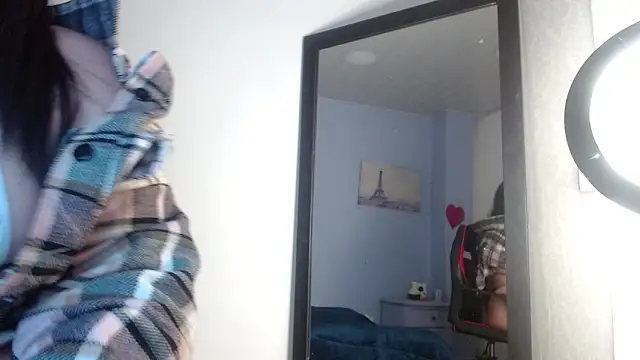 lucianaa 25 online show from December 2024 04:05:01 PM