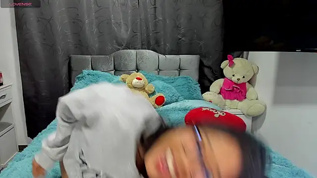 Snapshot of isa_bellaa0 chatting on January 2025 06:21:01 AM isa bellaa0 online show from January 2025 06:21:01 AM