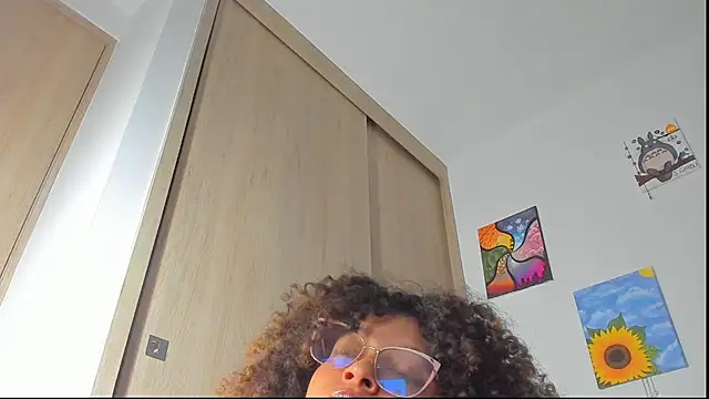 Snapshot of Ada_gales_ chatting on September 2025 02:48:02 AM Ada gales  online show from September 2025 02:48:02 AM