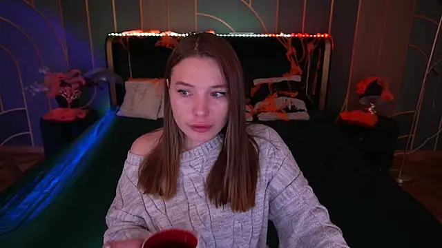 IceDanielles online show from October 2025 01:36:03 PM