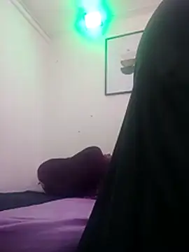 Snapshot of Wife_sexxx chatting on December 2024 07:22:02 PM Wife sexxx online show from December 2024 07:22:02 PM