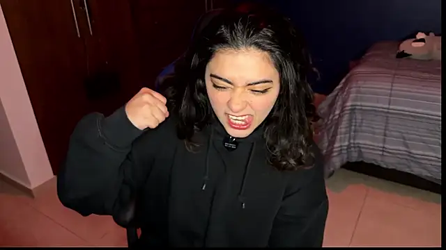 Ales Kitten online show from February 2025 04:54:01 AM