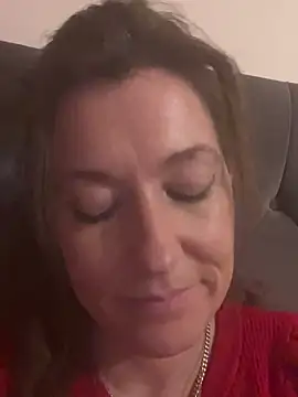 Lwhite1 online show from January 2026 04:45:01 PM