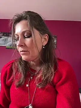 Lwhite1 online show from March 2026 04:35:01 PM