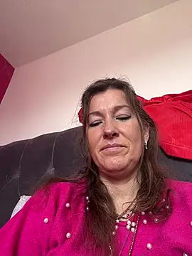 Lwhite1 online show from April 2026 01:45:02 PM