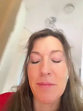 Lwhite1 online show from April 2026 03:41:02 PM