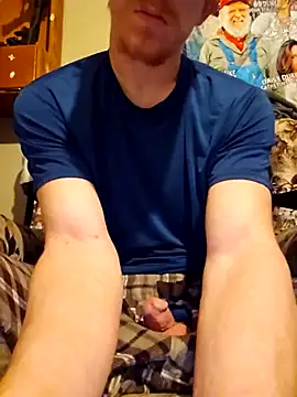 Snapshot of REDHAMMER_ chatting on February 2025 01:35:01 AM REDHAMMER  online show from February 2025 01:35:01 AM