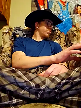 Snapshot of REDHAMMER_ chatting on February 2025 04:39:02 AM REDHAMMER  online show from February 2025 04:39:02 AM