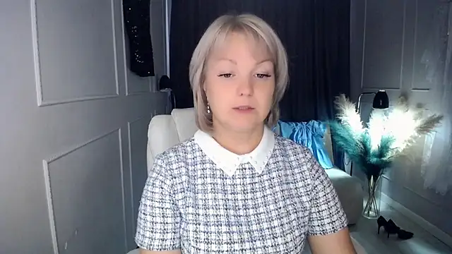 Snapshot of Juarnea chatting on September 2025 11:21:01 AM Juarnea online show from September 2025 11:21:01 AM