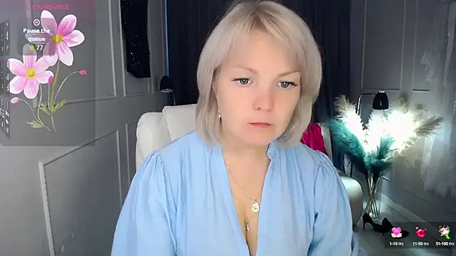 Snapshot of Juarnea chatting on September 2025 10:50:01 AM Juarnea online show from September 2025 10:50:01 AM