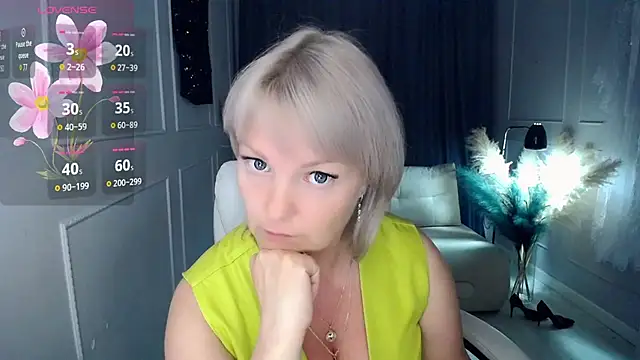 Snapshot of Juarnea chatting on September 2025 11:16:01 PM Juarnea online show from September 2025 11:16:01 PM