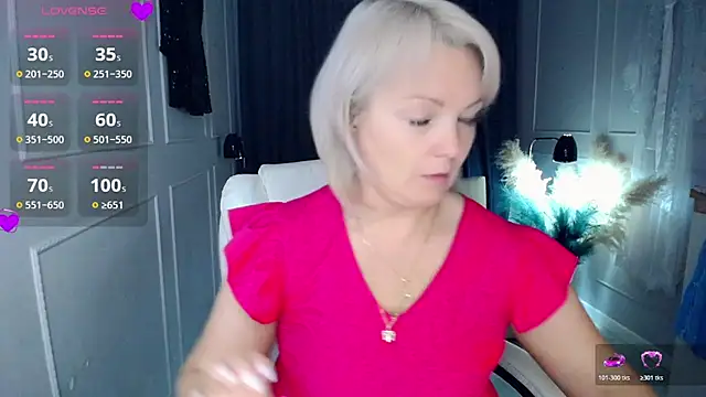 Snapshot of Juarnea chatting on November 2025 05:31:01 AM Juarnea online show from November 2025 05:31:01 AM