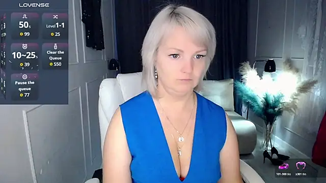 Snapshot of Juarnea chatting on November 2025 07:19:01 AM Juarnea online show from November 2025 07:19:01 AM