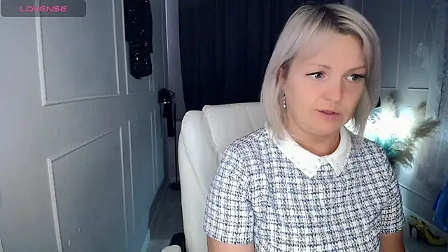 Juarnea online show from April 2026 08:10:01 AM