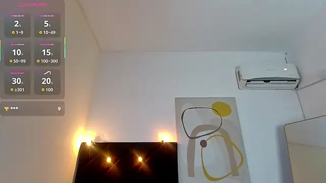 Snapshot of littleebonny chatting on May 2026 01:56:01 AM littleebonny online show from May 2026 01:56:01 AM