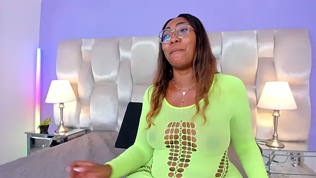 Snapshot of dirtyvictoria chatting on September 2025 12:27:01 AM dirtyvictoria online show from September 2025 12:27:01 AM