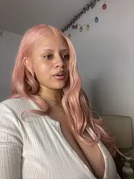 Charlotee  online show from April 2026 04:02:02 AM