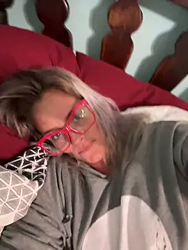 vixendoll87 online show from November 2025 07:27:01 PM