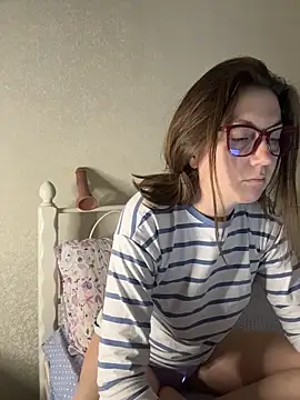 BeatriceTender online show from February 2026 08:45:01 PM