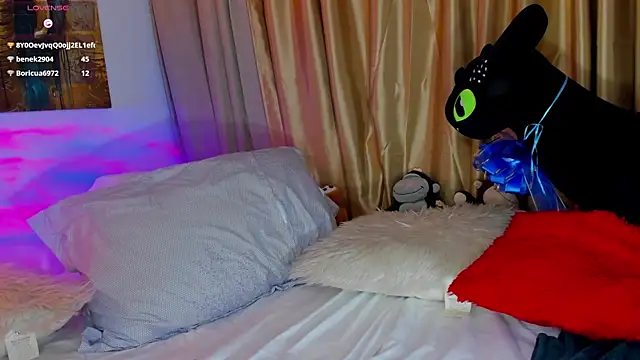 Snapshot of liam_oficial02 chatting on November 2025 02:33:01 AM liam oficial02 online show from November 2025 02:33:01 AM