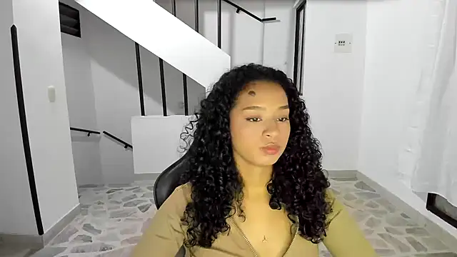 avellanatammy online show from January 2025 11:05:01 PM