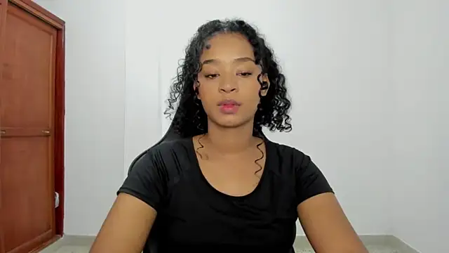 Snapshot of avellanatammy chatting on January 2026 08:25:02 PM avellanatammy online show from January 2026 08:25:02 PM