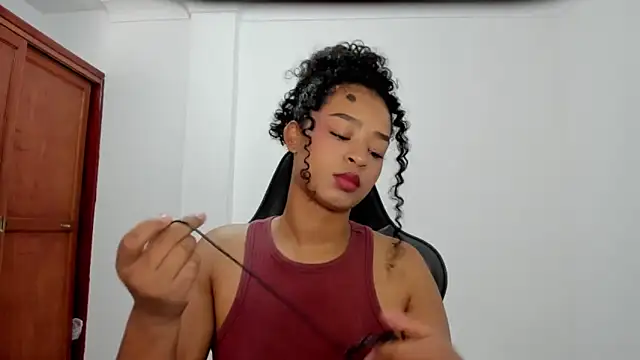 Snapshot of avellanatammy chatting on January 2026 09:29:01 PM avellanatammy online show from January 2026 09:29:01 PM