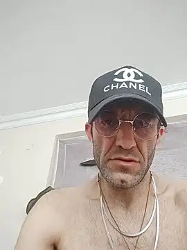 Snapshot of Aktorihann chatting on November 2025 11:42:02 AM Aktorihann online show from November 2025 11:42:02 AM