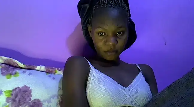 Snapshot of Cute_tamara chatting on December 2024 12:44:01 AM Cute tamara online show from December 2024 12:44:01 AM