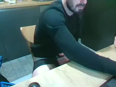 Snapshot of giorgakaci69 chatting on December 2024 12:02:02 AM giorgakaci69 online show from December 2024 12:02:02 AM