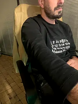 Snapshot of giorgakaci69 chatting on November 2025 04:20:02 PM giorgakaci69 online show from November 2025 04:20:02 PM