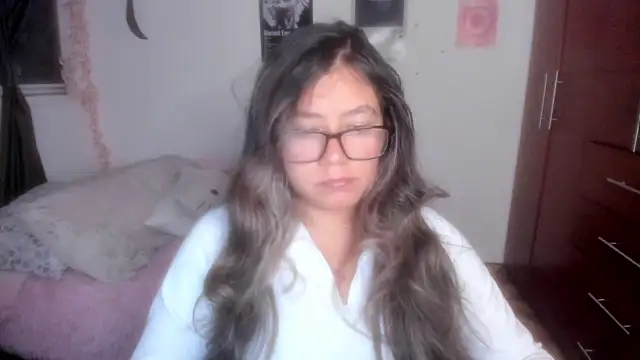 Snapshot of StephaniFox chatting on January 2026 03:09:02 AM StephaniFox online show from January 2026 03:09:02 AM