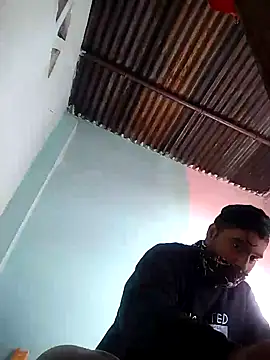 Snapshot of SweetFatBoy chatting on February 2025 02:48:02 AM SweetFatBoy online show from February 2025 02:48:02 AM