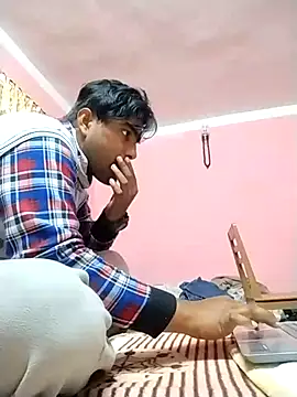 Snapshot of SweetFatBoy chatting on March 2025 03:40:02 PM SweetFatBoy online show from March 2025 03:40:02 PM