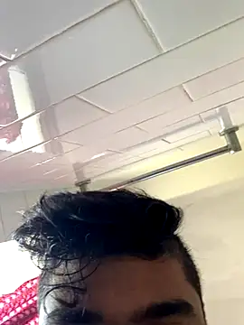 Snapshot of SweetFatBoy chatting on October 2025 04:04:02 AM SweetFatBoy online show from October 2025 04:04:02 AM