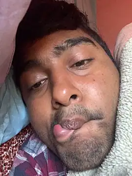 Snapshot of SweetFatBoy chatting on November 2025 02:33:02 AM SweetFatBoy online show from November 2025 02:33:02 AM