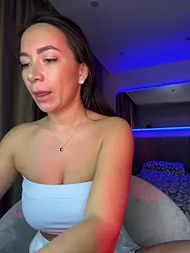 Melisa Ester online show from January 2025 05:00:01 PM