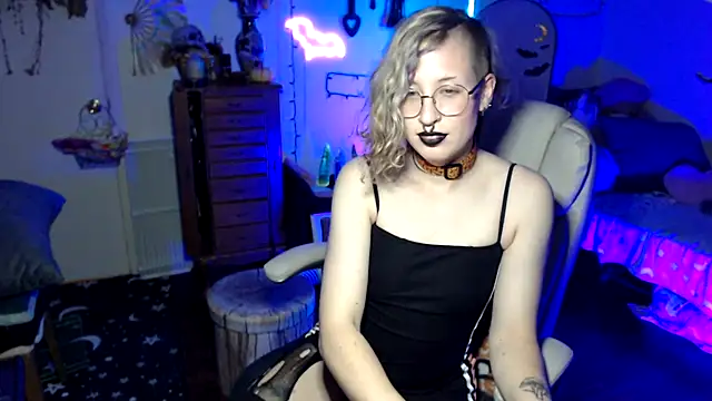 Snapshot of Bigbearnbunnyboy chatting on March 2026 05:12:02 AM Bigbearnbunnyboy online show from March 2026 05:12:02 AM