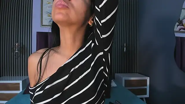 Tamaraakins online show from March 2025 03:38:02 PM