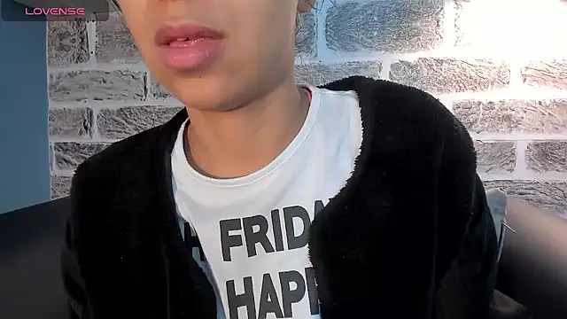 Tamaraakins online show from March 2025 12:23:02 PM