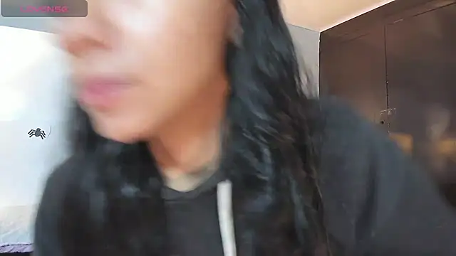 Tamaraakins online show from October 2025 12:20:01 PM