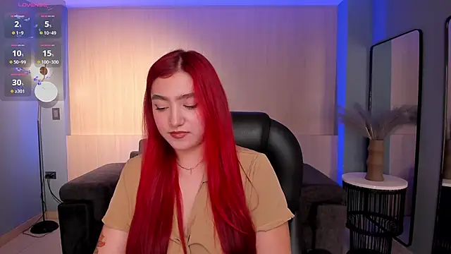 Snapshot of ViolettCastel chatting on February 2025 07:41:02 PM ViolettCastel online show from February 2025 07:41:02 PM