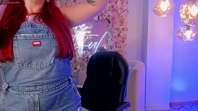 Snapshot of ViolettCastel chatting on October 2025 11:16:01 AM ViolettCastel online show from October 2025 11:16:01 AM